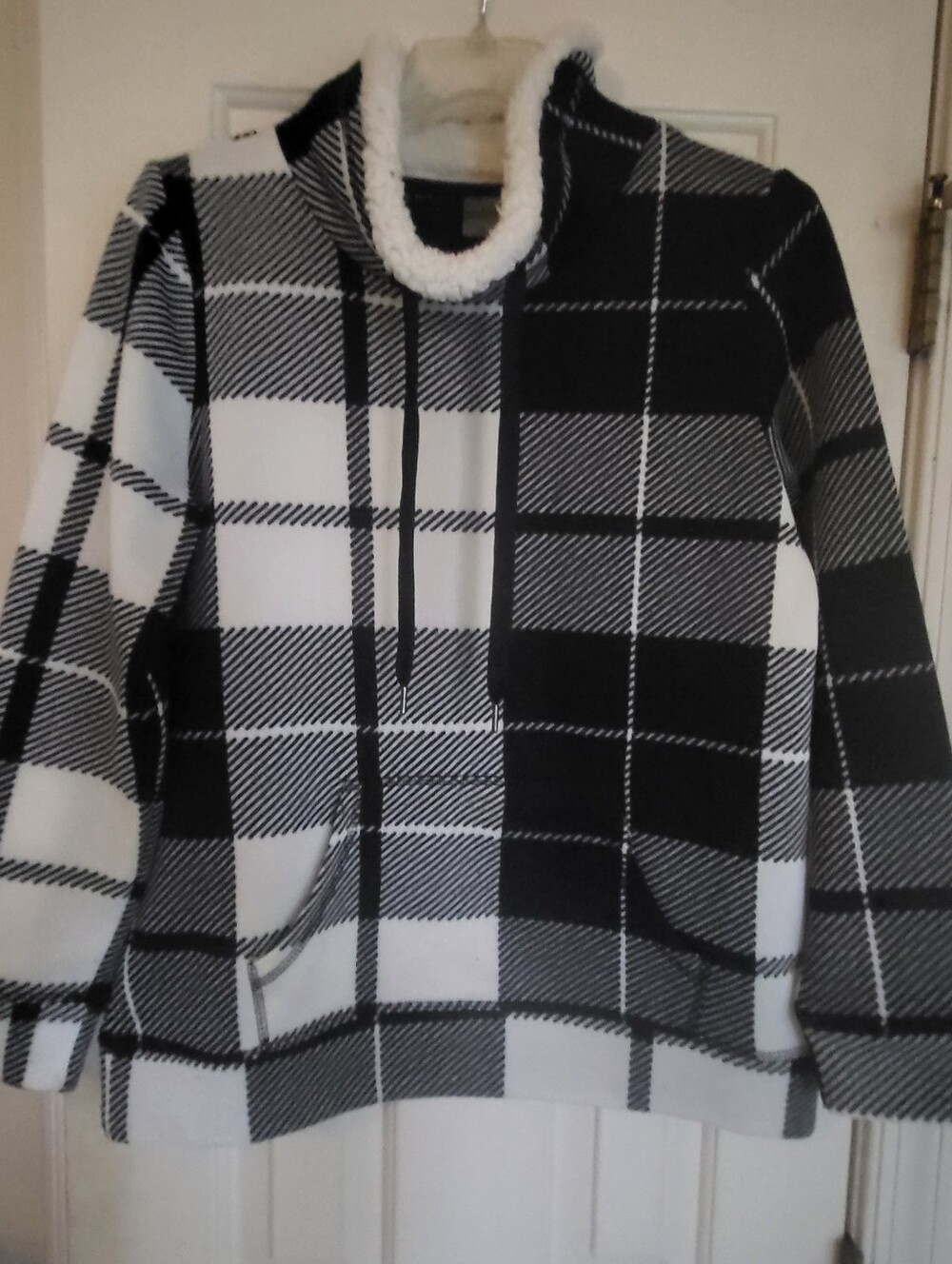 St John's Bay Black & White Plaid Sherpa Cowl Neck Sweat Shirt
